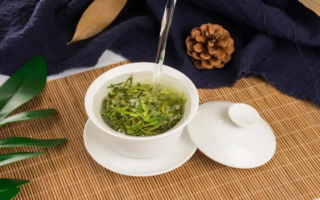 冲泡绿茶时茶叶的用量比例，让每一杯都清香四溢插图2
