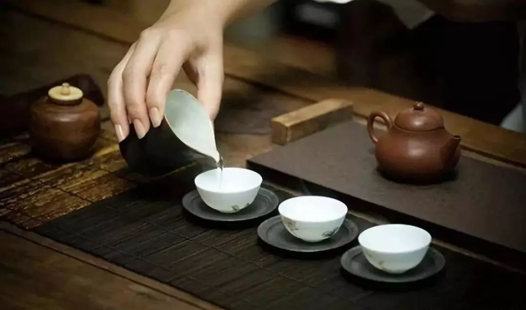 茶叶冲泡三要素:温度、时间和茶水的比例插图1 茶叶冲泡三要素:温度、时间和茶水的比例插图1