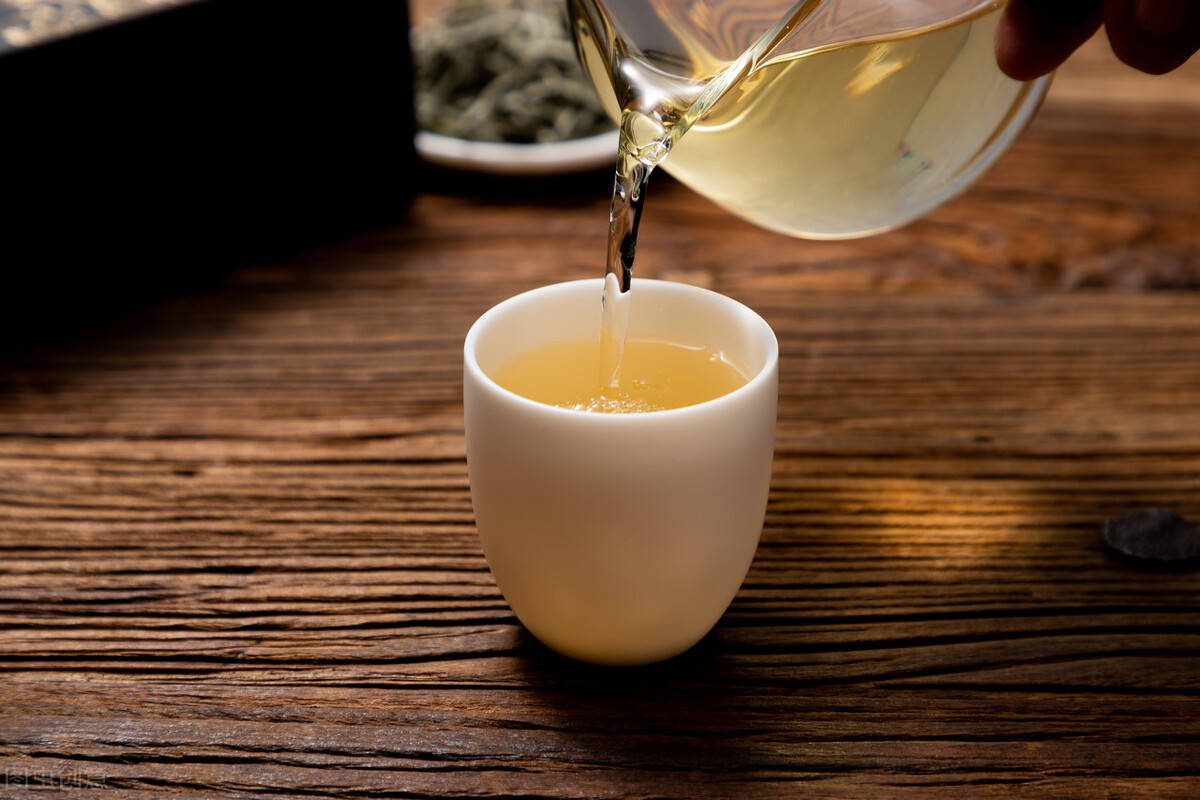 How to Make a Perfect Cup of White Peony Tea Illustration 3